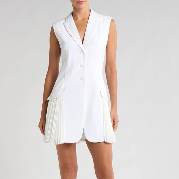 Halogen Dresses & Skirts - Halogen White Sleeveless Pleated Mini Dress